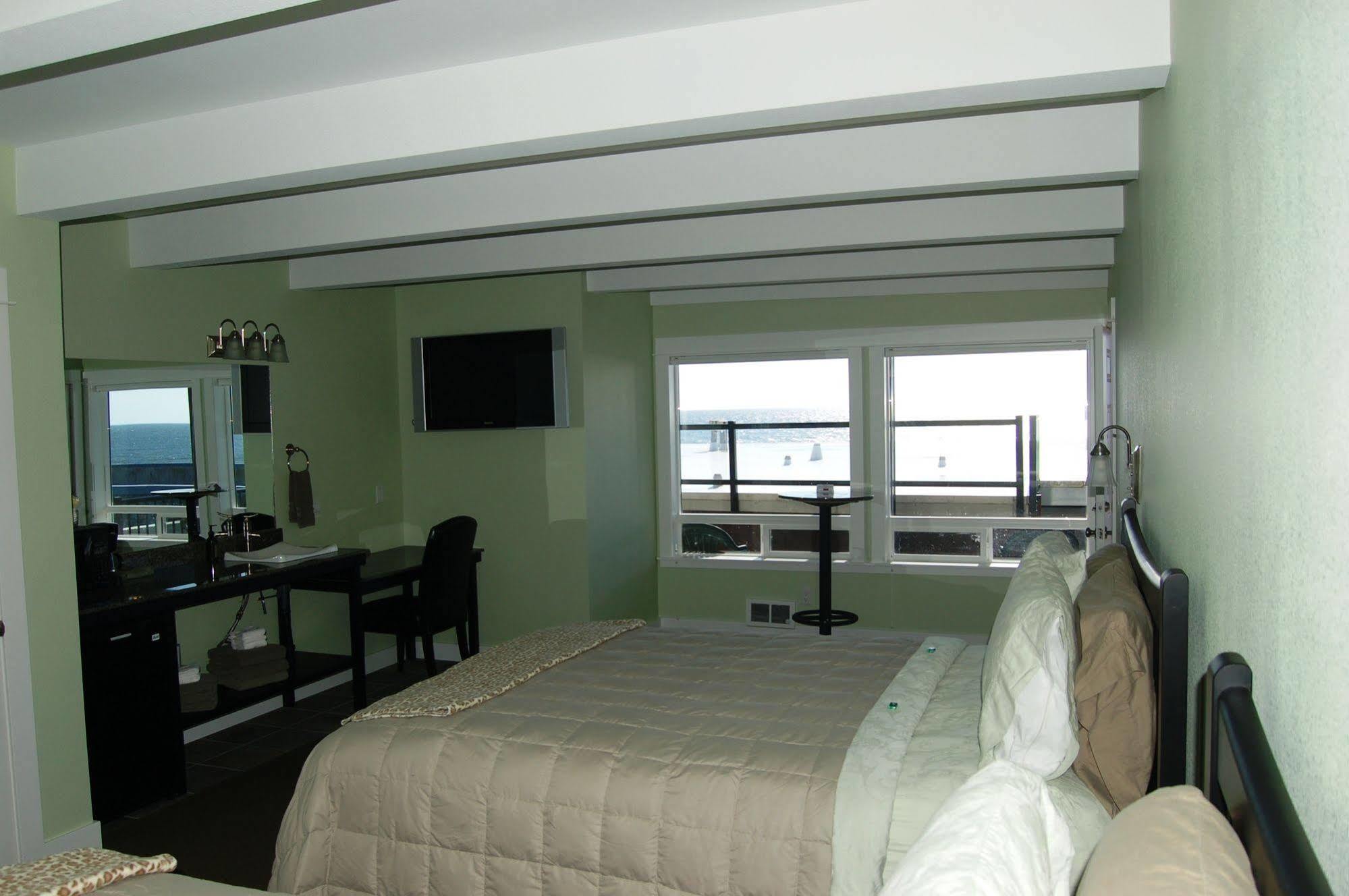 Beachfront Manor Hotel Lincoln City Eksteriør billede